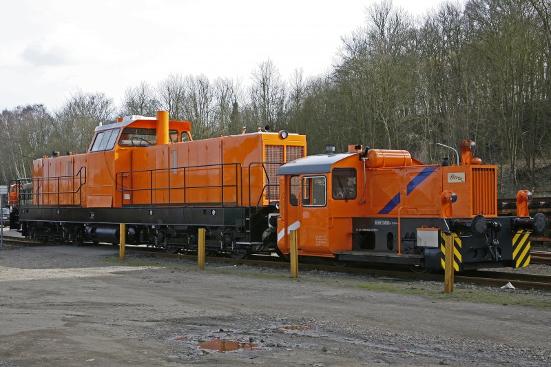 Kf II (Berta) der Northrail GmbH mit ihrer groen Schwester der Revita 1700 CC Twin neu aufgebaut durch die Voith Werke Kiel. Als Basis diente die ehemalige Deutz DG 2000 ( Celle) der OHE. Rahmen, Getriebe  und Drehgestelle wurden wiederverwendet. Alles andere wurde neu angefertigt.