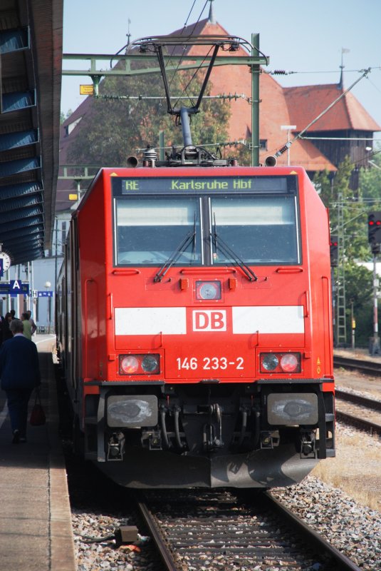 KONSTANZ (Landkreis Konstanz), 21.09.2009, 146 233-2 als Regionalexpress nach Karlsruhe