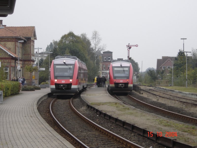 Kreuzung zweier 648er in Sderbrarup.  Oktober `04