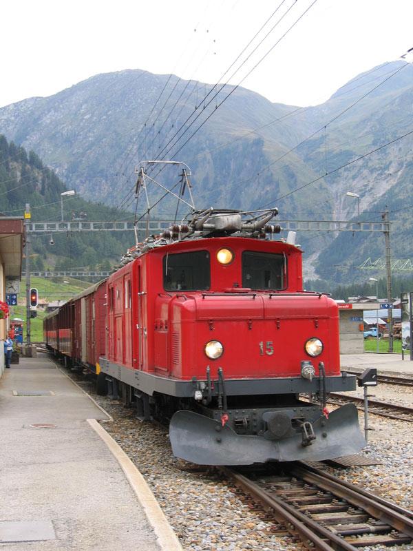  Krokodil  HGe 4/4 I BVZ 15 in Oberwald - 14.08.2005
