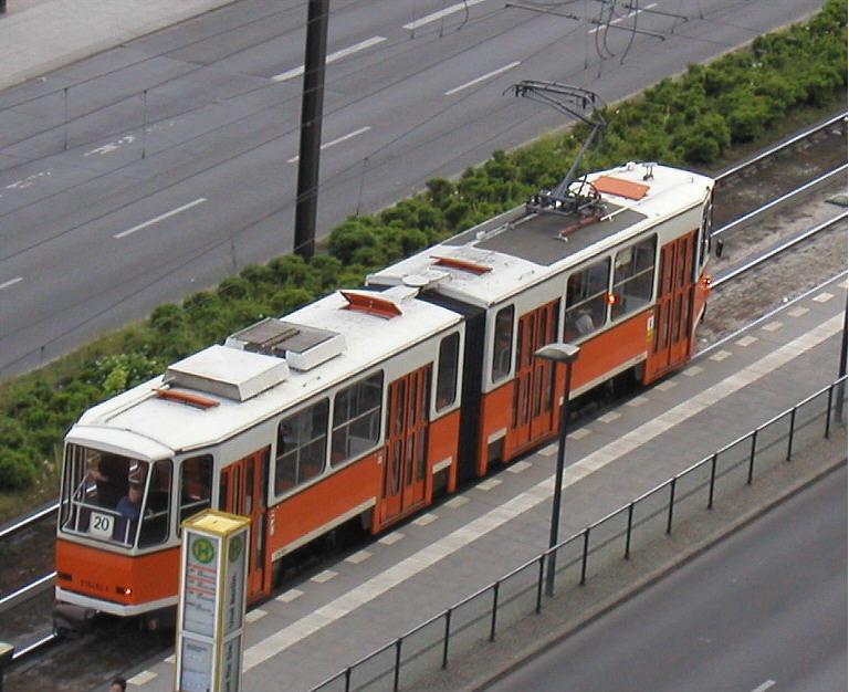 KT4D 219 482 an der Haltestelle Spandauer Str./Marienkirche. (14.5.2006)