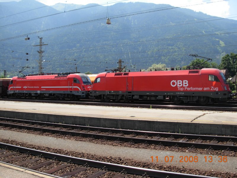 Kurz danach erschien ein weiterer slowenischer Taurus, neuerlich in Doppeltraktion mit einer BB-Sonderlok, nmlich dem  Top Performer  
1116 271-6 (11.7.2008).