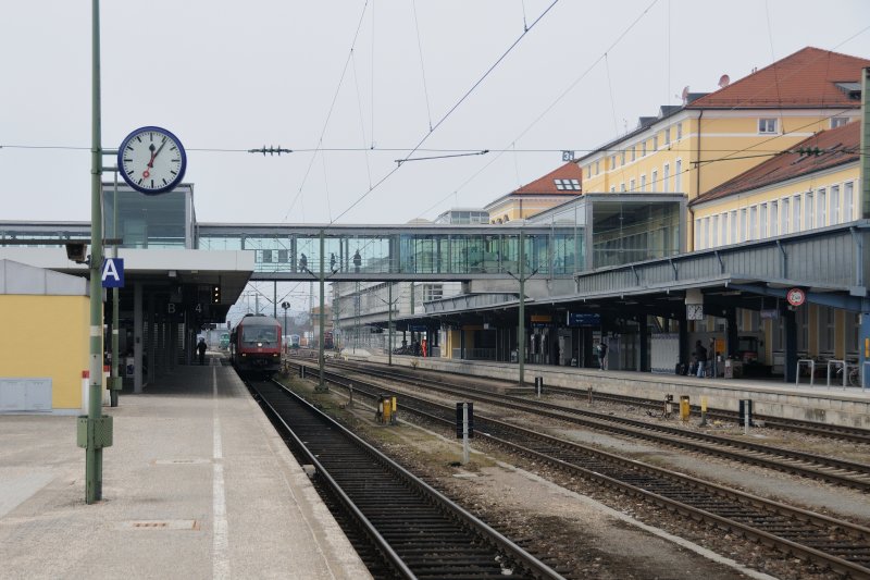 Kurz nach  HIGH NOON  am 14. Mrz 2009 beim Bahnbilder-Treffen in Regensburg.