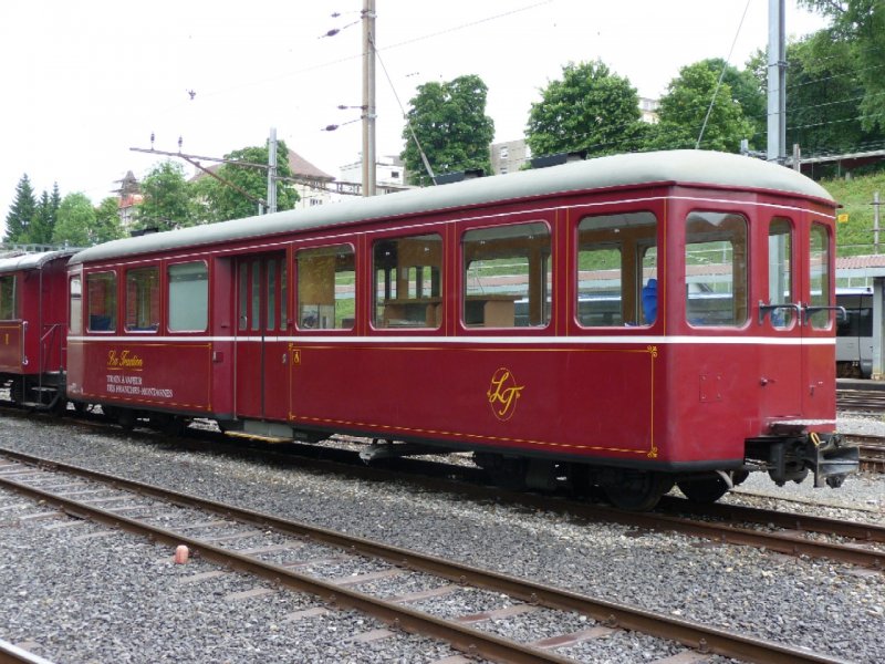 La Traction - Personenewagen B 771 abgestellt in La Chaux de Fonds am 01.08.2008