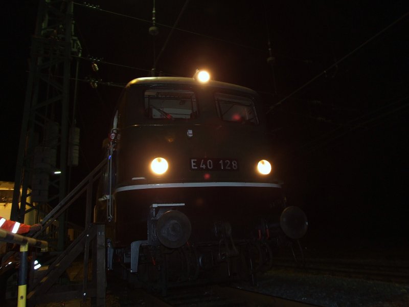 Lange Nacht der Museen in Koblenz.Die E40 128 des DB-Museums Koblenz wartet auf Fahrgste fr die Nchtlichen Fhrerstandsmitfahrten.6.9.08