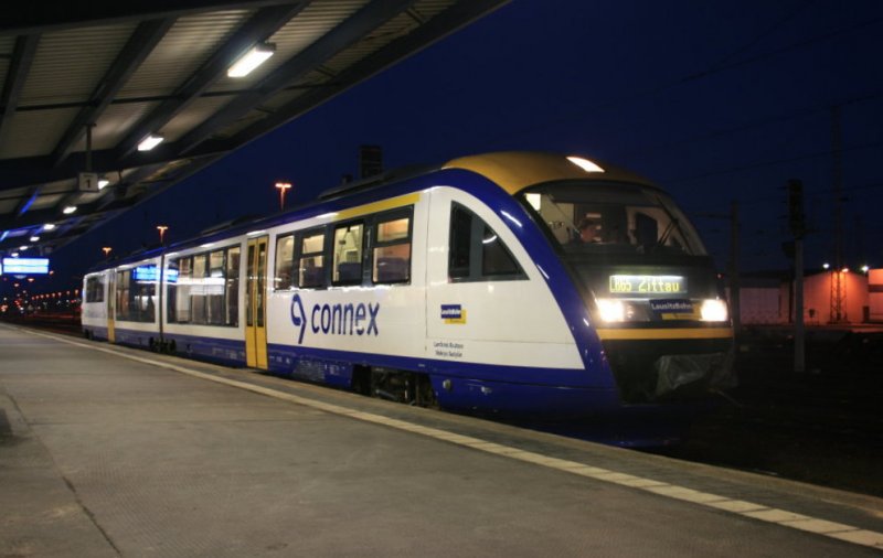 Lausitzbahn VT 613 am 03.12.2008 um 7 Uhr in Cottbus