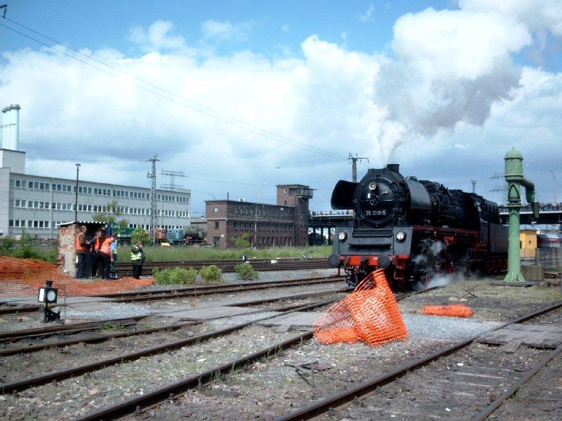 lausitzer 35 1019 zur Lokparade beim Dresdener Dampflokfest 2004