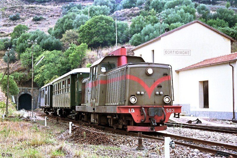 LDe 503 im Bahnhof Bortigiadas (11. September 1989)