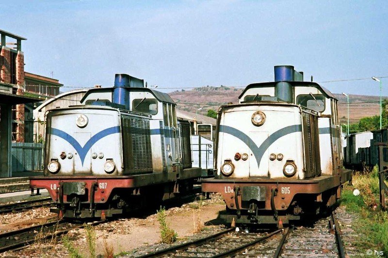 LDe 605 und 607 in Macomer FdS (12. September 1989)