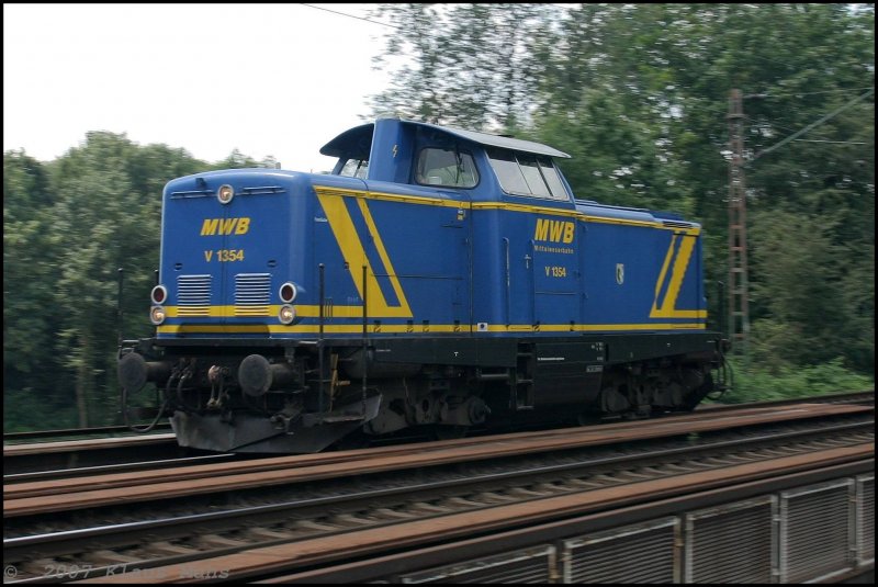 Leerfahrt von MWB V1354 (ex DB 213 341 / Bauj.1966) durch Wanne-Unser-Fritz.  10.07.2007