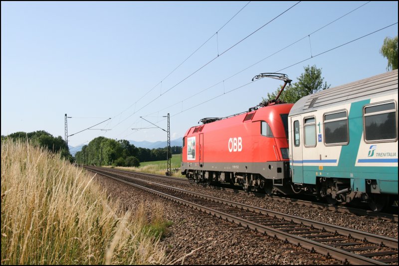Leider nur ein Nachschu� ;-( Der Ostbahntaurus 1116 112 brachte am 24.06.07 bei Hilperting den EuroCity85  Michelangelo  von M�nchen zum Brenner.