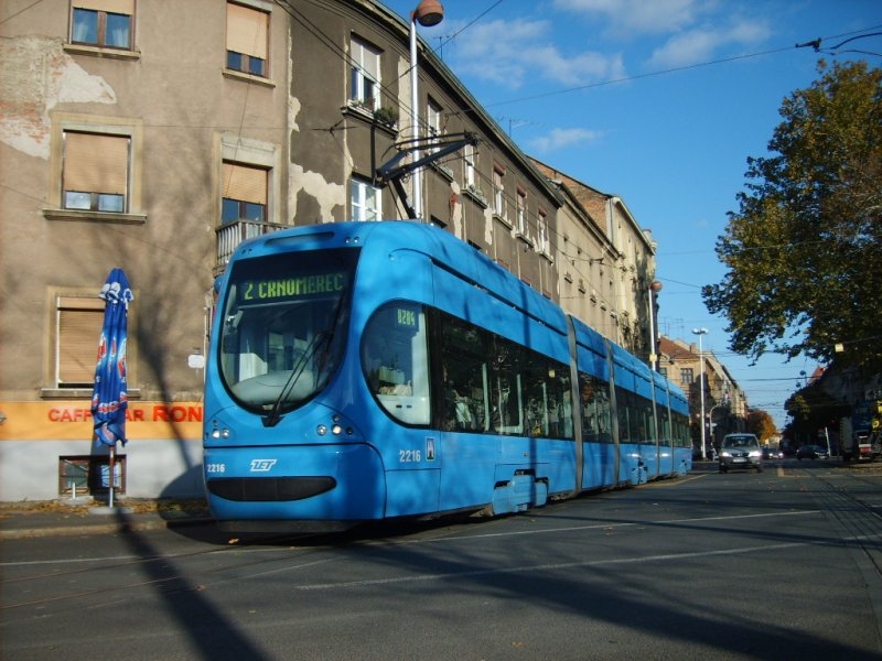 Linie 2 in der Vodnikova Strae.
