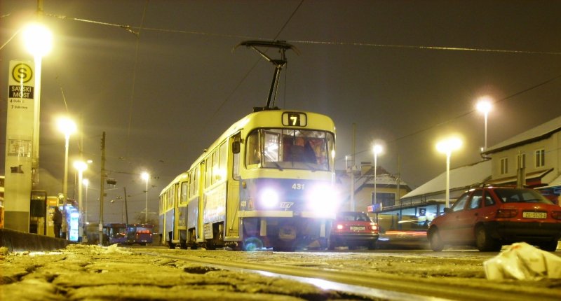 Linie 7 auf der Endhaltestelle Savski most (Sava-Brcke).