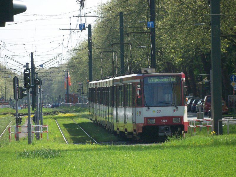 Linie U78(DHB-Arena)zwischen Freiligrathplatz und Messe Ost. Die wegen des Fortunaspiels gegen Union Berlin als Dreiwagenzug verkehrt.