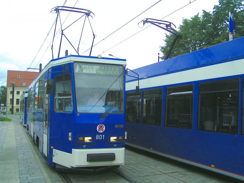 Linie1,Hst-Neuer-Markt;070829 