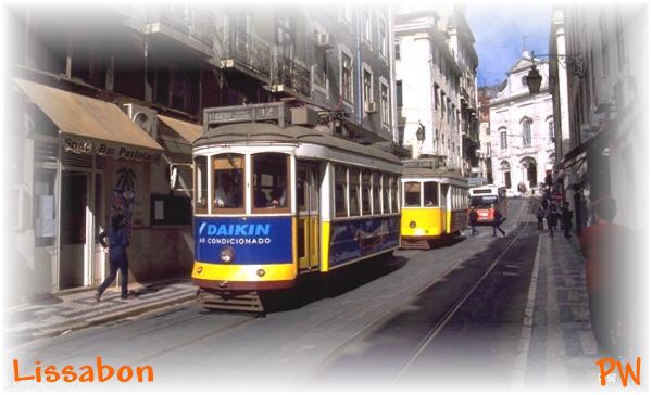 Lissabon, Elctrico  No.12 im April`99.Ein Muss fr jeden Lissabon Besucher ist eine Fahrt mit der Linie No.28. Diese Linie fhrt durch die ganze Stadt mit vielen sehenswerten Hhepunkten.
