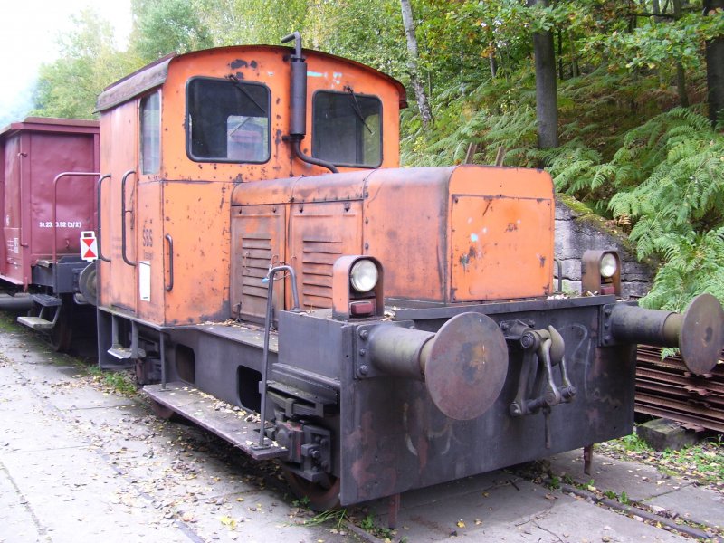 LKM Deisellok Typ N 1 im Feldbahnmuseum Herrenleite am 03.10.03.