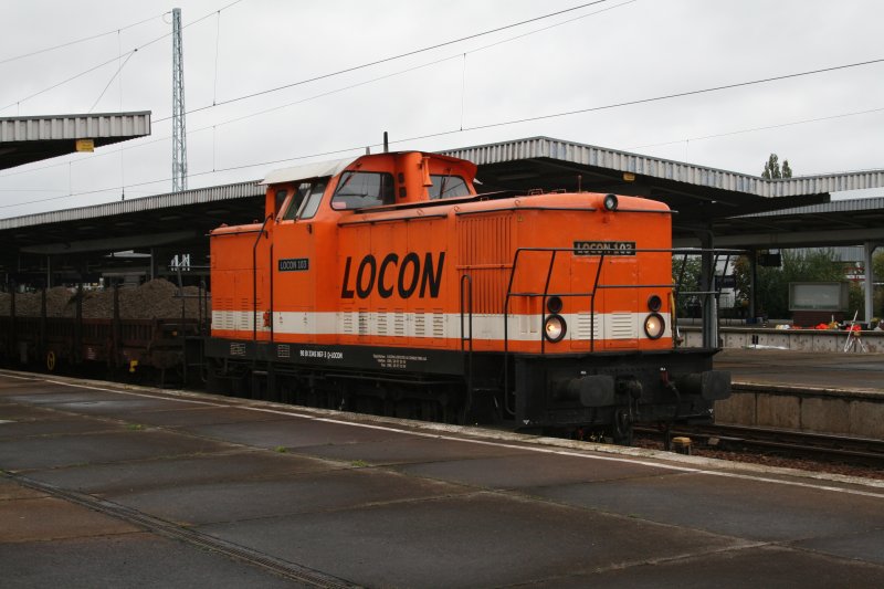 Locon 103(Ex DR BR106,Ex DB 345 067)beim rangieren in Berlin Schnefeld.17.10.09. 