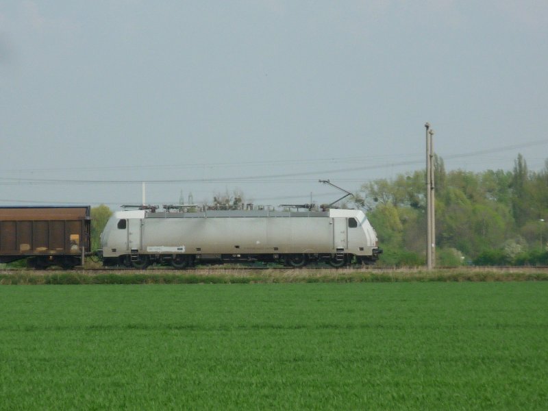 LOCON E 186 144 mit Schiebewandwagen bei Brhl. 15.04.09
