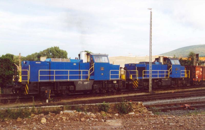 Lok 1501 und 1503 der Verkehrsbetriebe Peine Salzgitter Juni 2000 IN Ilzenburg