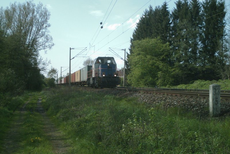 Lok 1505 mit Containerzug Hhe Peine-Horst am 30.04.2008