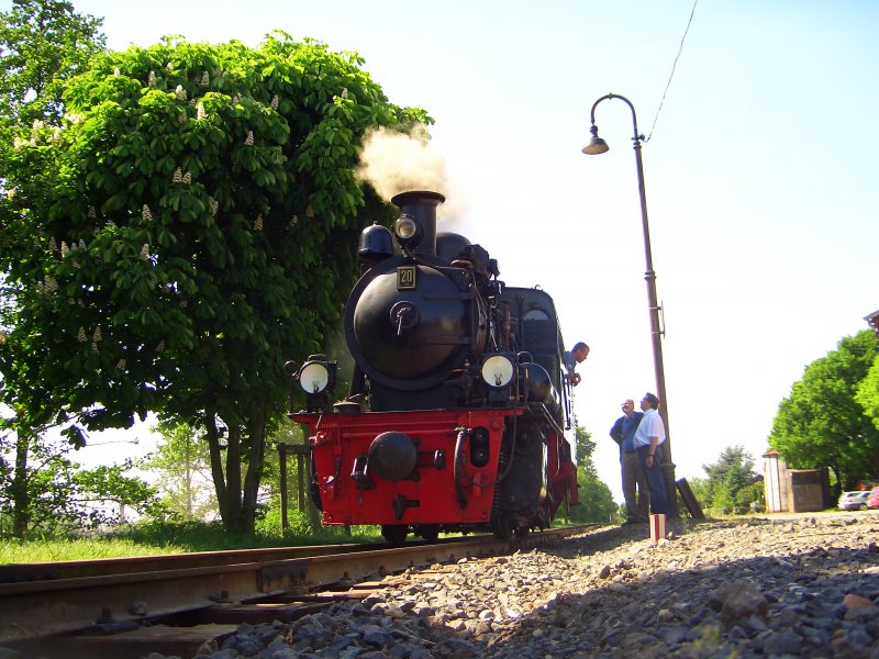 Lok 20  Haspe  wartet auf Gleis 1 auf dem verspteten PZ von Schierwaldenrath 11.5