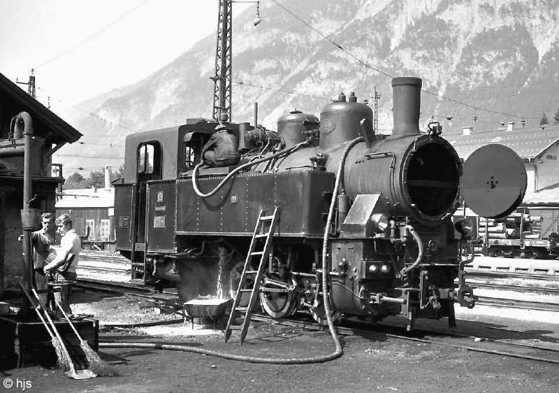 Lok 5  Gerlos  bei Wartungsarbeiten in Jenbach (28. August 1968)