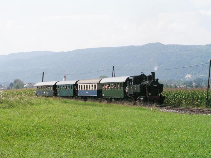 Lok 88.103 der NBiK (Rosentaler Dampfbummelzug)am 23-8-2003 bei Weizelsdorf