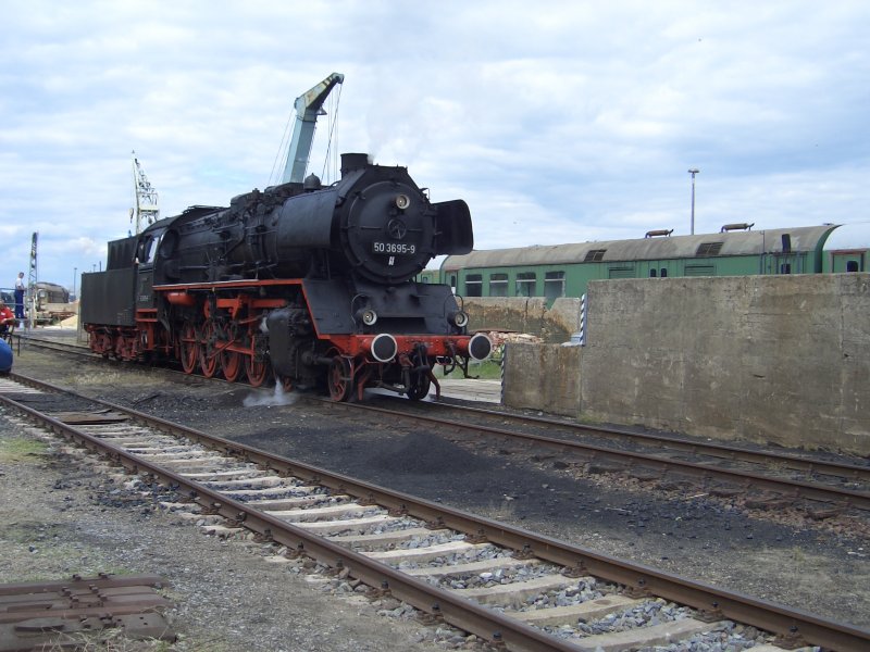 Lok der BR 50 in Stafurt, 2005
