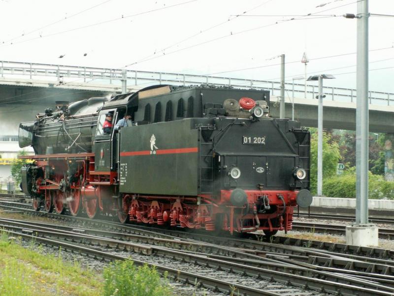Lok des Verein Pacific 01 202 beim rangieren in Buchs/SG.am 04.06.06