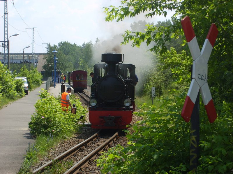Lok Luise der Berliner Parkeisenbahn am 9.6.2007 im Bahnhof Wuhlheide