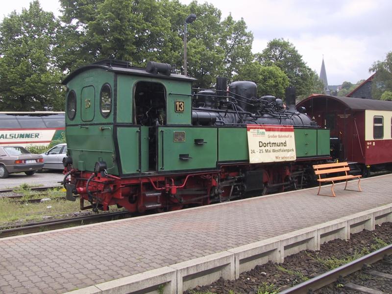Lok Nr. 13 der HSB im Bhf Wernigerode am 22.5.2003, 11:40, kurz f�r der �berstellung nach Dortmund zum GROSSEN BAHNHOF (24.-25.Mai 03)

