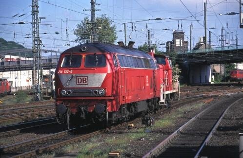 Lok der Reihe 218 im Vorfeld des Hagener Hauptbahnhofs