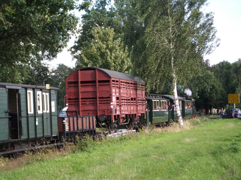 Lok Spreewald zieht einen PmG unweit von Heiligenberg
