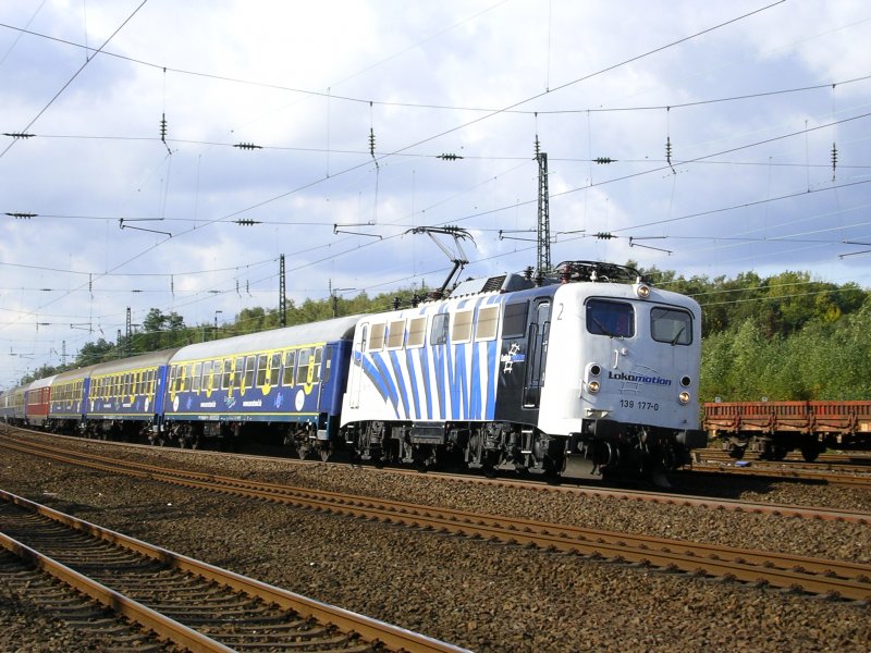 Lokomotion 139 177-0 mit dem Eurostrand Fun Express (DPE 92446)
nach Fintel in Bochum Ehrenfeld.(02.10.2008)