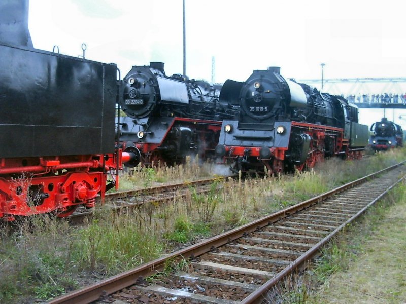 Lokparade mit den BR 35 und BR 03, Okt. 2006 in Schneweide