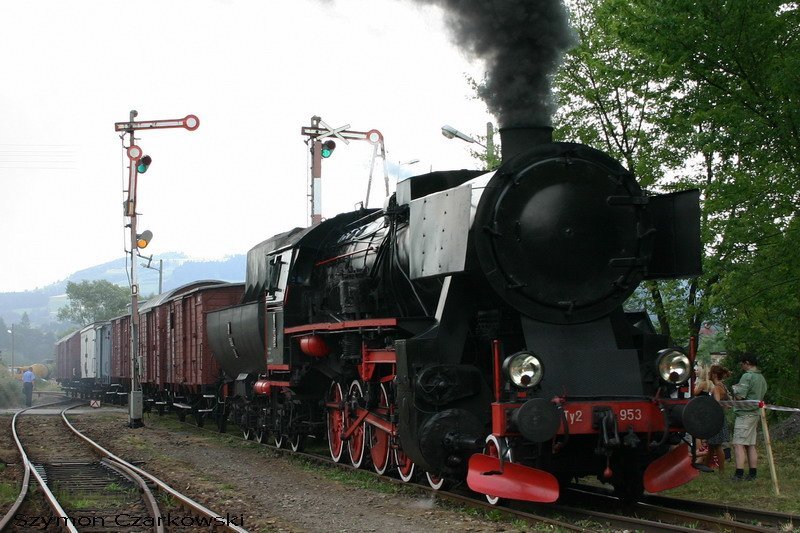 Lokparade: Ty2-953 + 32D43-261 in Rabka-Zaryte am 29.07.2006