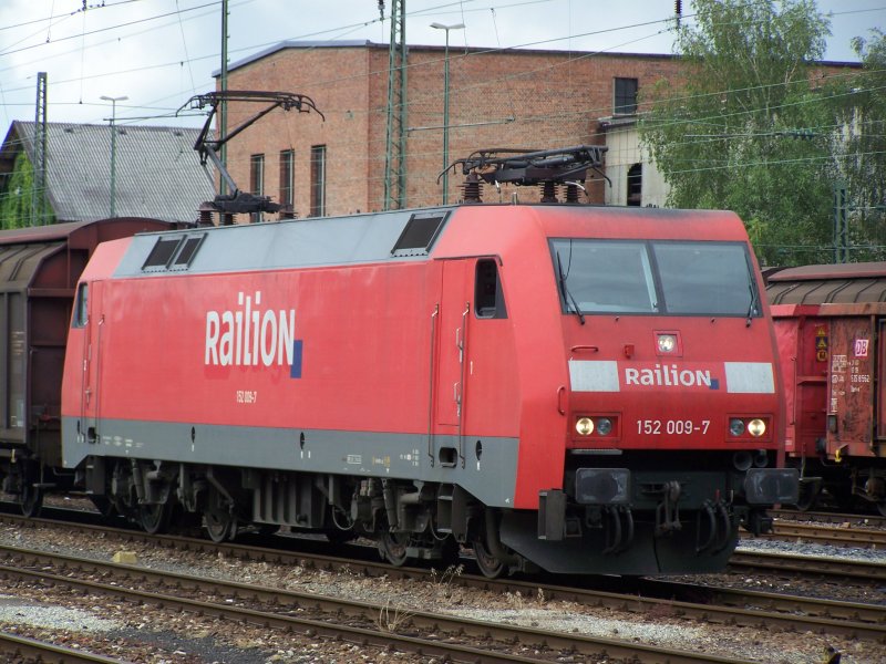 Lokportait der Br.152 009-7.
Aufgenommen im Gterbereich des Bahnhofes Aalen. Foto: 28.06.07, GBF Aalen.