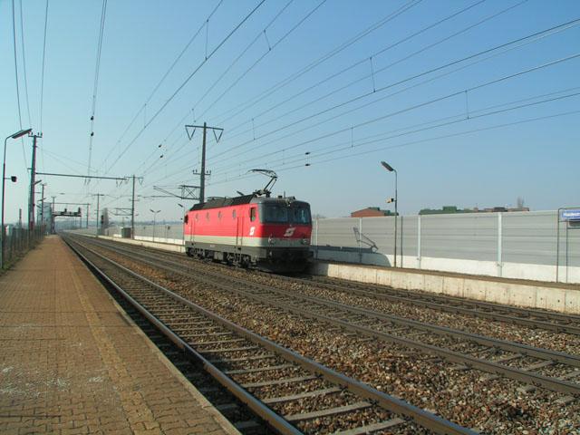 Lokzug
<a href= http://www.bahnbilder.de/kauf  target= _blank ><img src= http://www.bahnbilder.de/counter/counter_new.php?key=125236593  alt= Bahnbilder.de  title= bahnbilder.de  border= 0 ></a>
