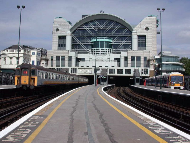 London Charring Cross Station (11.08.2001)