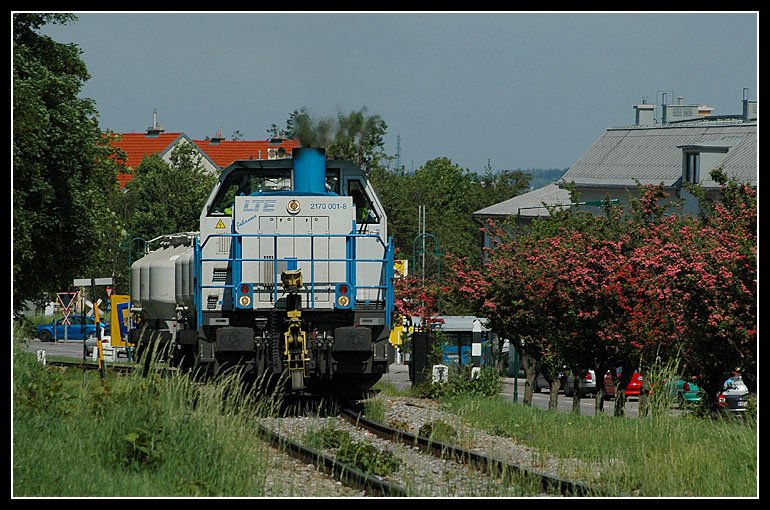 LTE 2170 001-8  Johanna  (Mak G 1700 BB) am 19.5.2006 bei ihrer BED 71395 von Liesing nach Waldmhle aufgenommen in Perchtoldsdorf. 