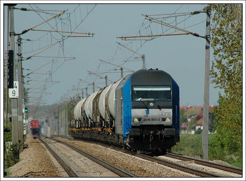 LTE Methanolzug 95171 von Krems a.d. Donau nach Hegyeshalom am 16.4.2007 kurz vor Zeislmauer auf der Franz Josefs Bahn.