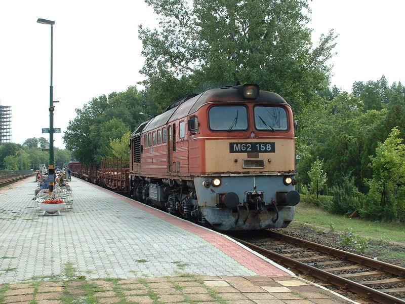 M 62 der MV auf dem Bahnhof von Balatonalmdi vom 29.07.2003