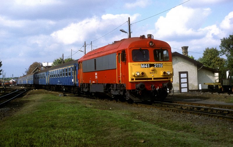 M41 2119  Tapolca  25.06.00