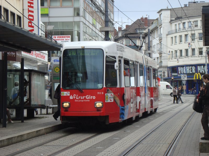 M6 312 der BOGESTRA unterwegs auf der SL 310 nach Heven Dorf in der HS Witten Rathaus >Sept.2009<