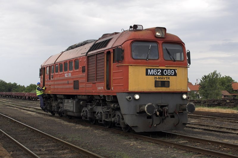 M62 089 beim Rangieren in Hdmezővsrhely.
