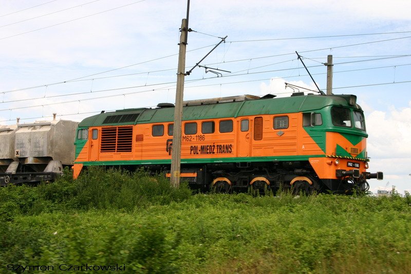 M62-1186 Pol-MiedzTrans, in der Nhe von Wroclaw (Breslau) 01.07.2006