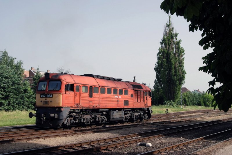 M62 163 beim Rangieren in Zalaegerszeg (22.05.2007)