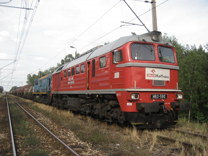 M62-590 und TEM2-286 am 06.07.2008 in Ląck. Wir fahren mit 41 Kesselwagen nach Sokłka.