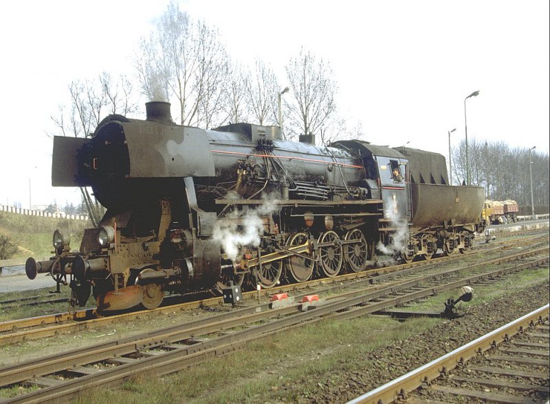 Mrz 1991.Eine ehem.52er  Kriegslok  PKP Ty2 auf dem Rangiergelnde in Wolsztyn(Wollstein)Archiv P.Walter